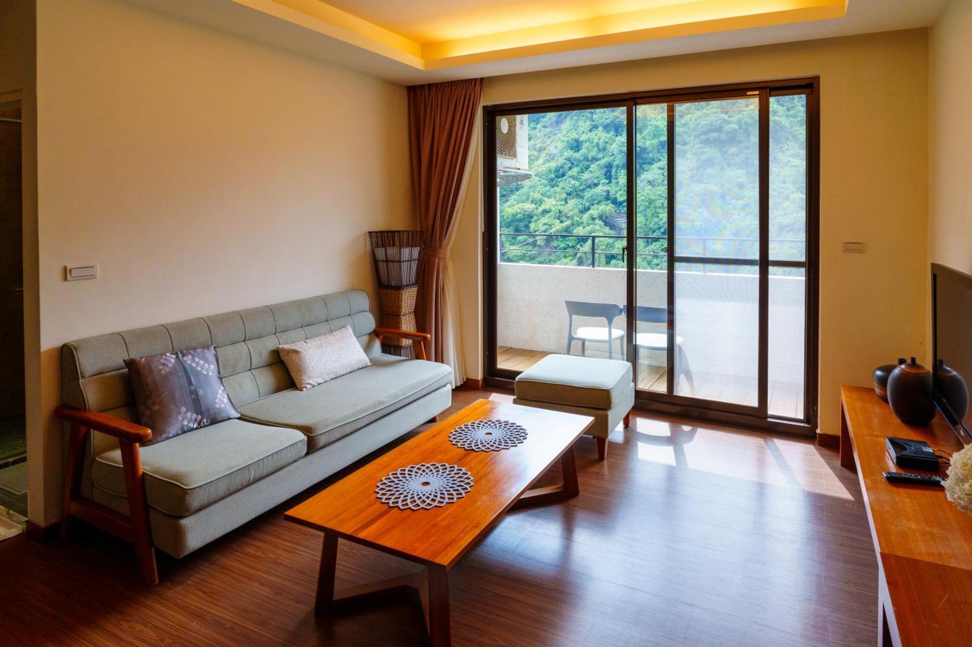 Spring Spa Hotel Wulai Exteriör bild