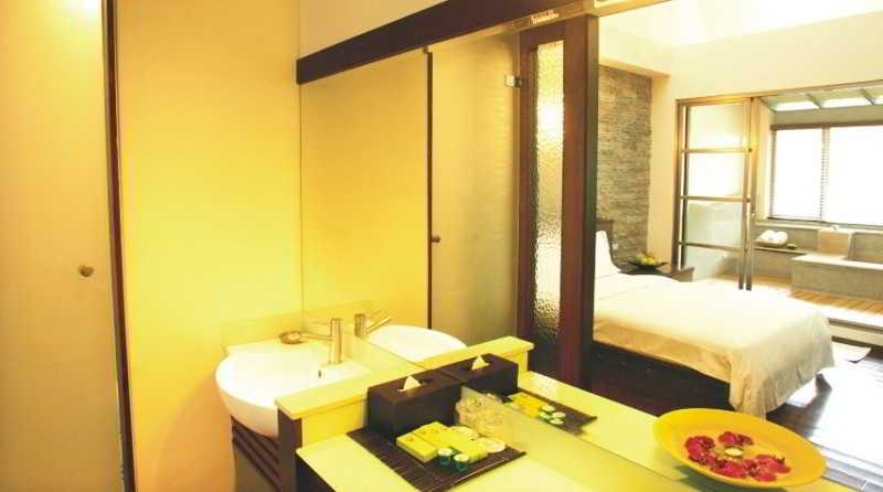 Spring Spa Hotel Wulai Exteriör bild