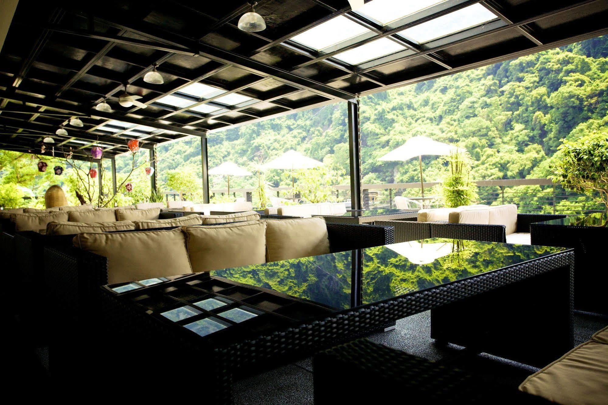 Spring Spa Hotel Wulai Exteriör bild